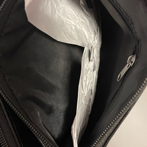 Mundi Black Crossbody Vegan Leather Multiple Compartments Adjustable Strap NWT - Picture 8 of 9